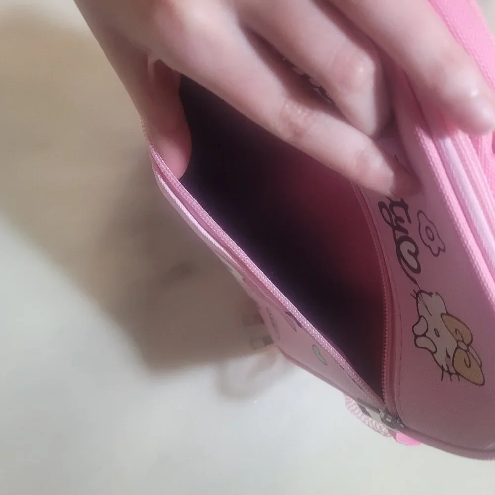 Hello Kitty by Sanrio Lunch Bag Insulated - Picture 6 of 7